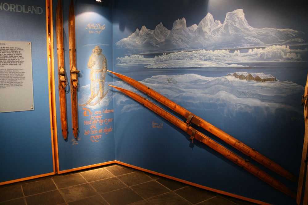 20_Interiér Lyžařského muzea na Holmenkollenu