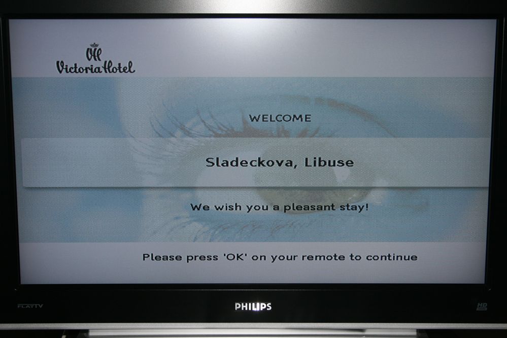 45_Uvítání na  televizní obrazovce v našem pokoji hotelu Victoria ve Stavangeru
